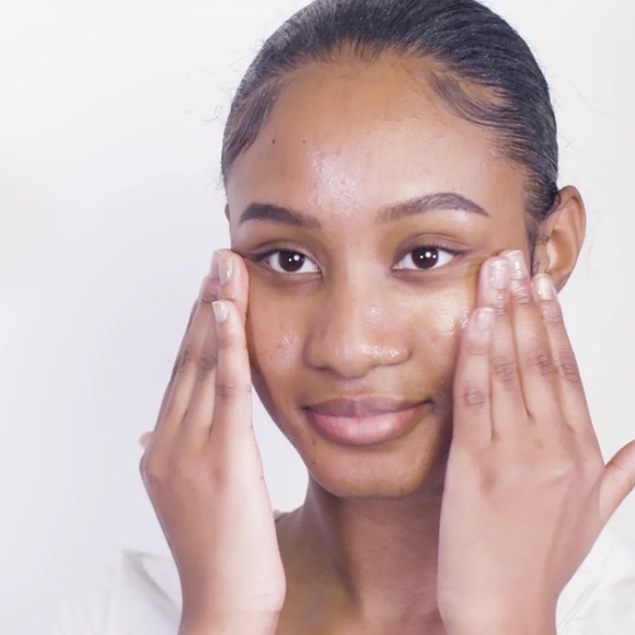 NWT, Pixie, Rose Oil Blend, Rose and Pomegranate Oils, Nourishing Face Oil - Picture 4 of 4